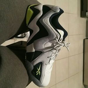 Retro Reebok Kamikazie Low Shoes